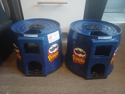 Pringles vending machine tower