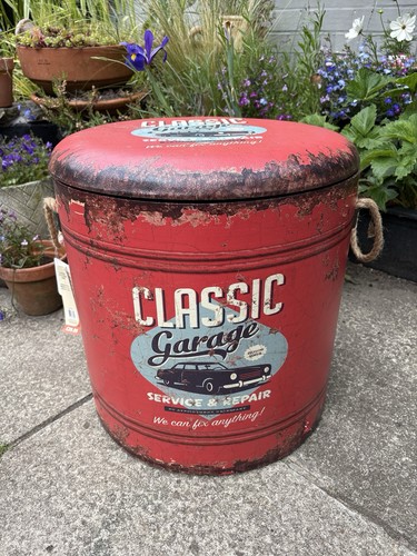 Vintage style red classic - vintage,