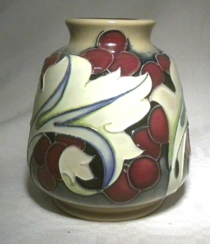 Moorcroft pottery acanthus - moorcroft,