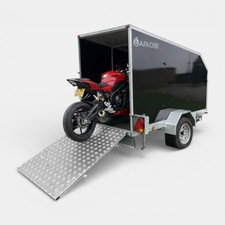 New 8ft x 5ft Enclosed Sport