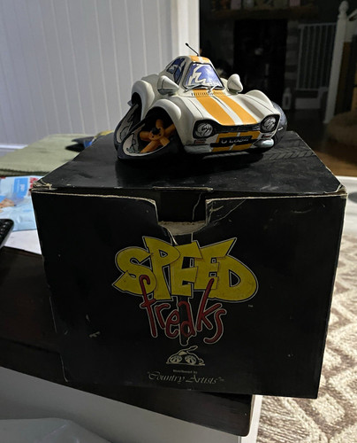 Speed freaks wink white car - white,