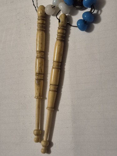 Pair antique bone lace - bone,