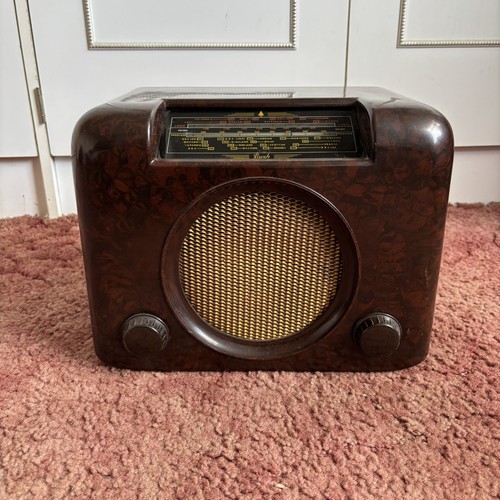 Bush bakelite radio - radio, receiver