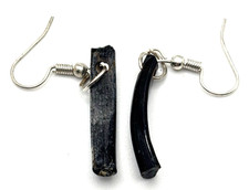Ancient-Style Black Dangle