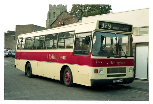 Hedingham plaxton bedford d137 - hedingham,