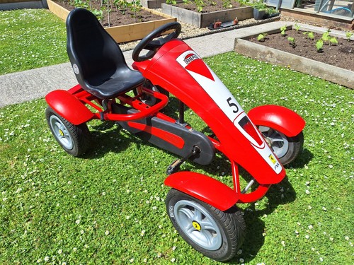 Berg ferrari pedal kart - ferrari,