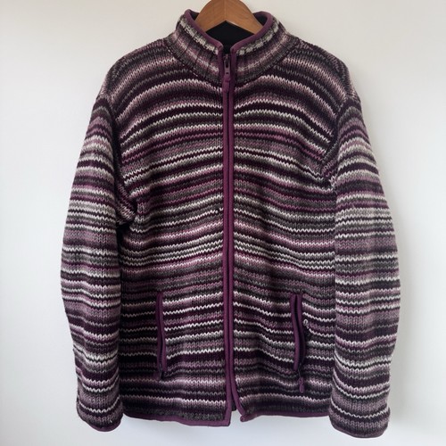 Pachamama hand knitted wool - hand,