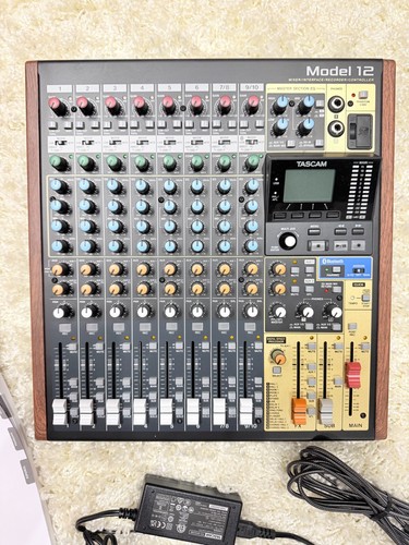 Tascam model mixer - model, 12