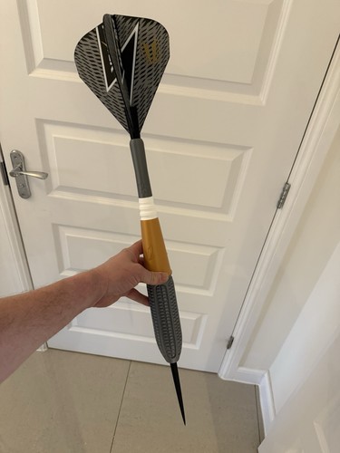 Phil taylor giant - giant, dart