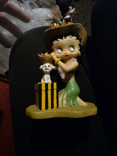 Betty boop with present - with,