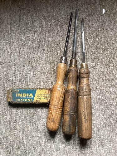 Job lot wood chisels - lot,