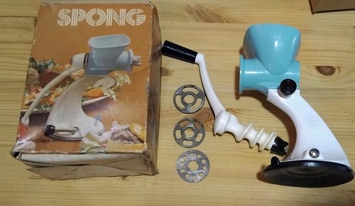 Vintage spong mincer - vintage,