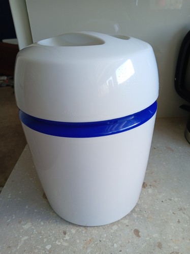 Ice bucket with - with, lid,