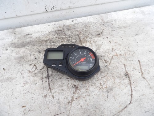 Triumph 955i daytona - triumph, clockset