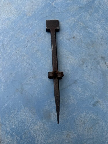 Vintage blacksmiths anvil - vintage,