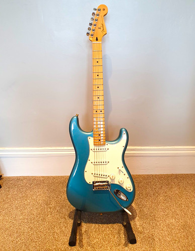 Fender stratocaster mim - fender,
