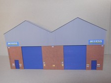 O Gauge Industrial Building