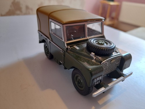 Britains elite land rover - land,