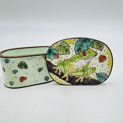 Vtg empress arts enamel frog - empress,