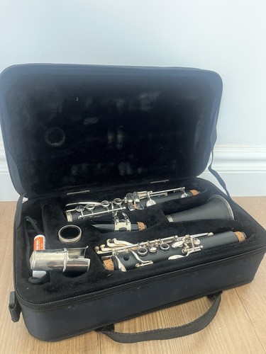 Unknown brand clarinet needs - clarinet,