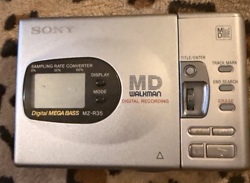 Sony r35 portable minidisc - mz-r35,