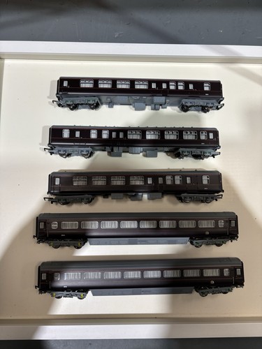 Hornby royal train coaches - royal,