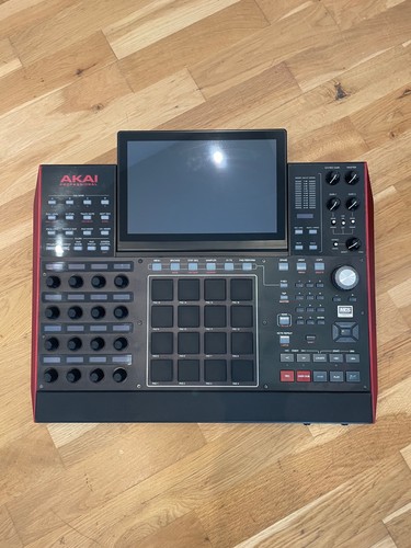 Akai mpc music sampler - akai, &