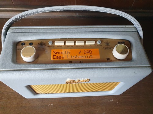 Roberts dab fm portable - ,