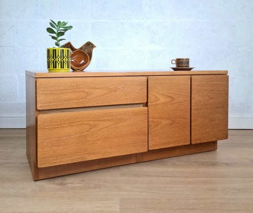 Mid century beaver - beaver, tapley