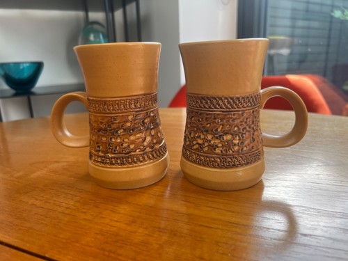 Purbeck pottery toast 70s - 'toast,