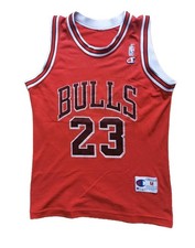 Michael Jordan 90s Champion Chicago Bulls Jersey Jersey NBA Red Vintage Sz. M