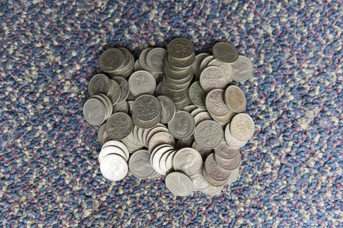 200 sixpences for vintage - 200,