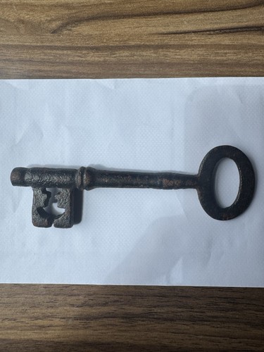 Antique iron skeleton key 13cm - skeleton,