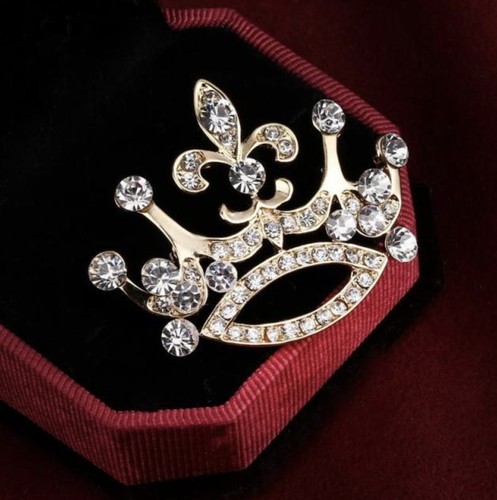 Crown brooch gold plated
