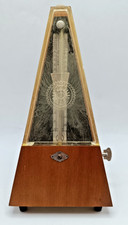 VINTAGE WOODEN MAELZEL METRONOME MADE IN GERMAN DEMOCRATIC REPUBLIC. PLS SEE VID
