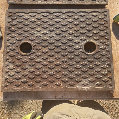 Cast iron manhole cover 655mm - cast,