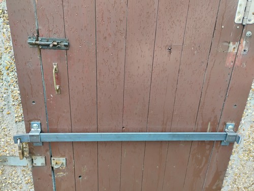 Slide swivel security - in,