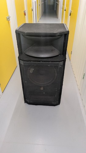 Peavey hisys speakers - 4,
