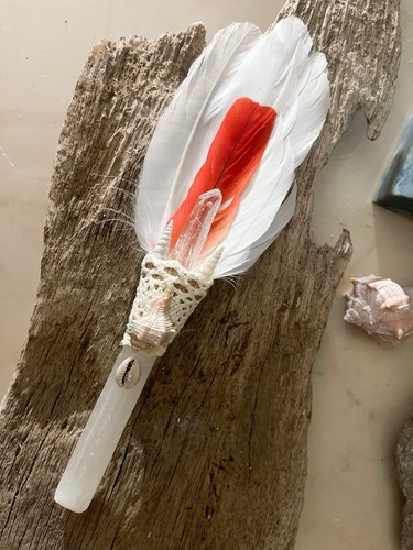 White feather smudge fan - smudge, –