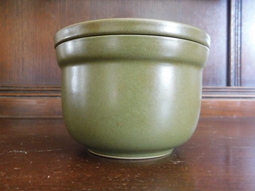 Denby lidded green round - denby,