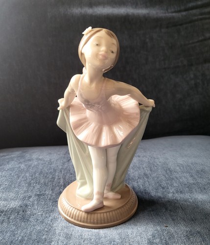Nao lladro porcelain - nao,