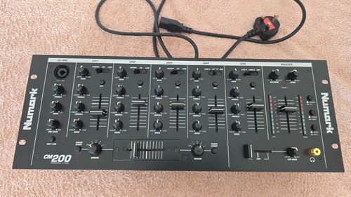 Numark cm200 professional - numark, 19"