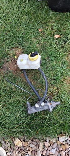 Brake master cylinder - brake,