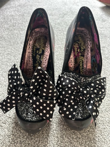 Irregular choice one - choice,