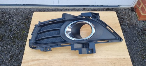 Mondeo mk5 fog light surround - mk5,