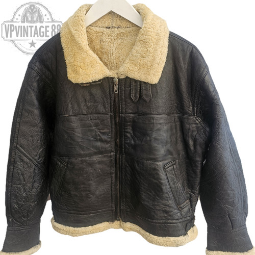 Vintage aviator bomber - b-3,