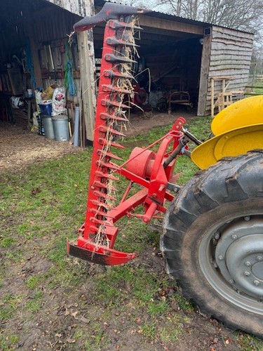 Massey freguson sickle bar - sickle,