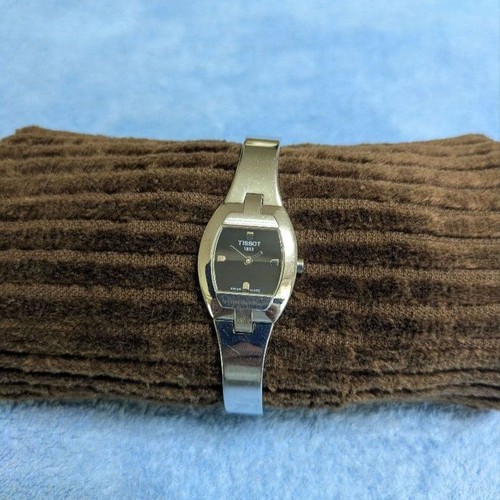 Tissot quartz wristwatch - quartz,