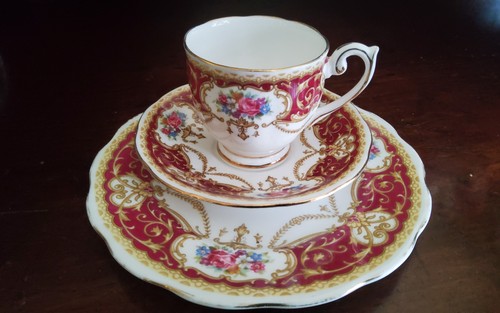 Vintage queen anne fine - x,