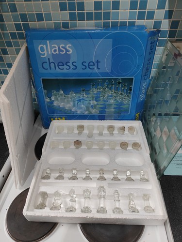 Games glass chess set - h&h,